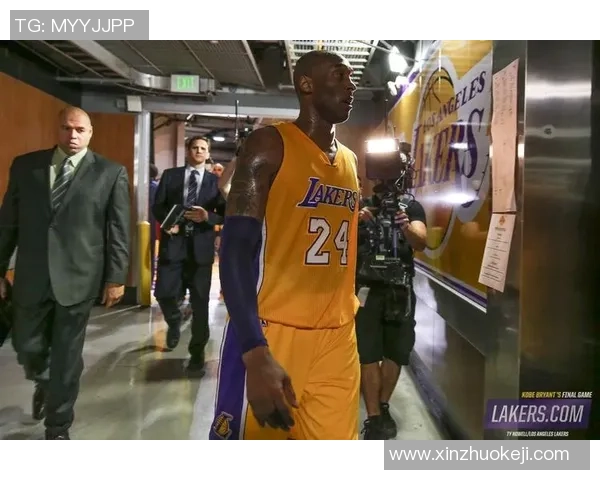 科比传奇生涯回顾：从天才少年到篮球之神的辉煌历程与深远影响